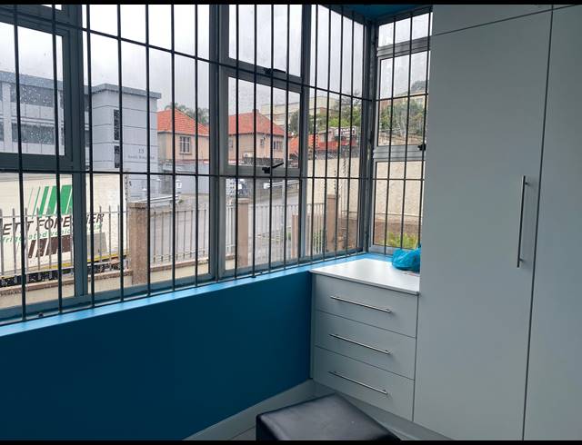 1.5 BEDROOM FLAT FOR SALE IN GLENWOOD